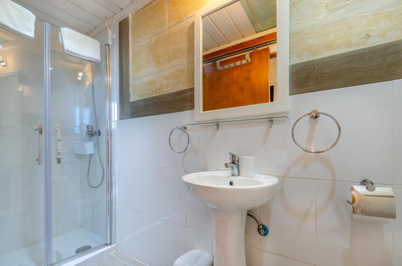 Bed and Breakfast Mizzi 87 Victoria Exterior foto