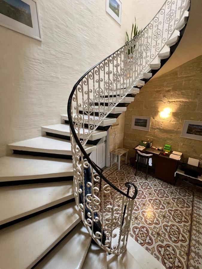 Bed and Breakfast Mizzi 87 Victoria Exterior foto