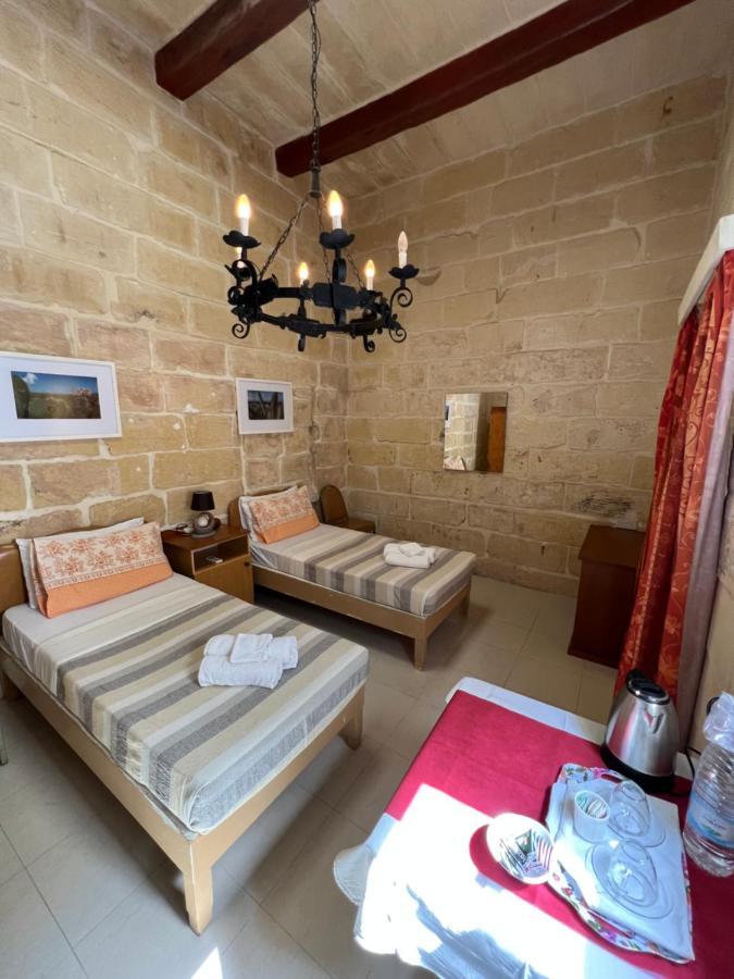 Bed and Breakfast Mizzi 87 Victoria Exterior foto