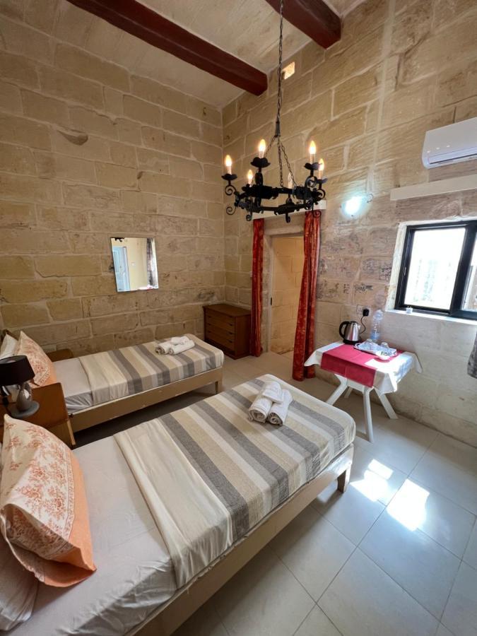 Bed and Breakfast Mizzi 87 Victoria Exterior foto